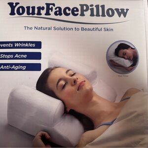 White Anti-Aging Pillow